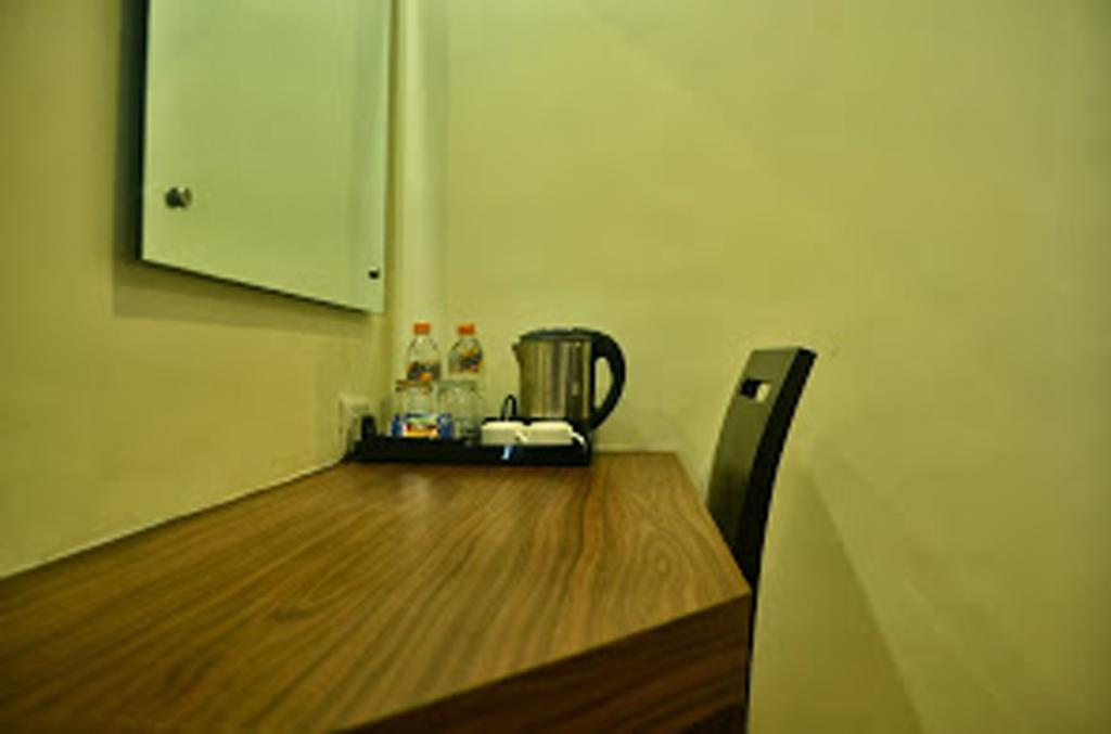 Hotel Arunachala Tiruvannāmalai Habitación foto